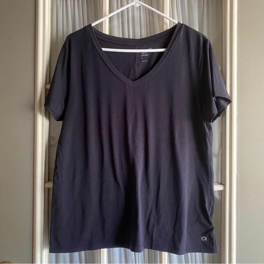 GAP Fit Black Breathe V-Neck T-Shirt
